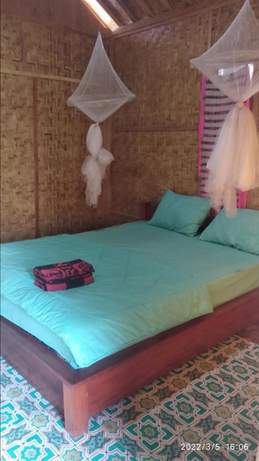 Tereng Wilis Bungalows เตเตบาตู ภายนอก รูปภาพ